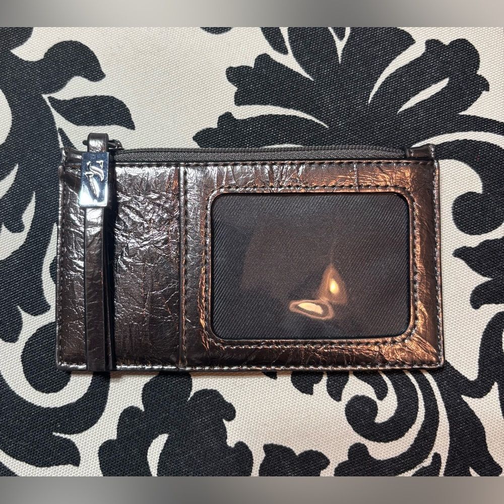 New Simply Vera Vera Wang Amboy Metallic Wallet - Picture 2 of 4